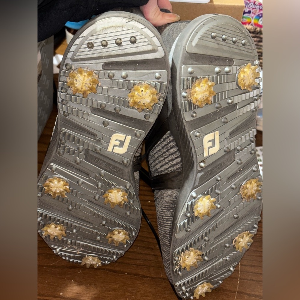 FootJoy HyperFlex golf shoes - Picture 7 of 8